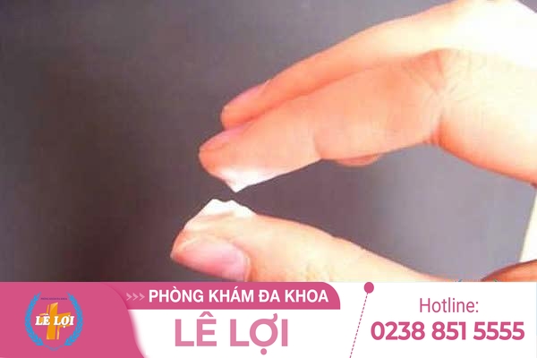 Khí Hư Đặc Quánh Có Màu Trắng Là Bệnh Gì?